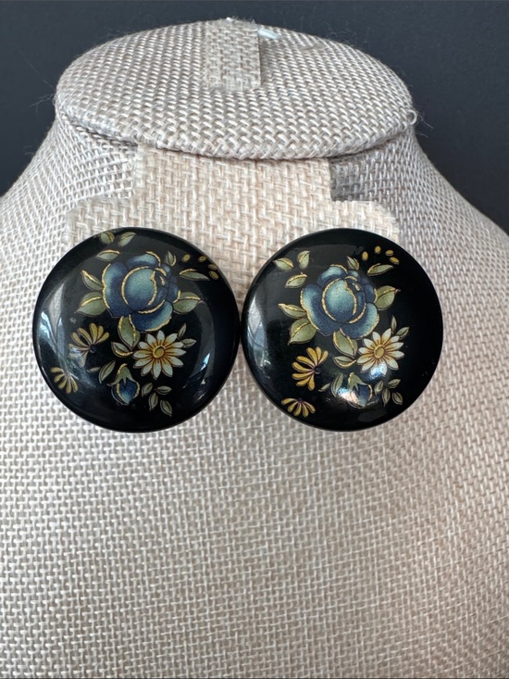 VTG Black Floral Stud Earrings - Russian FOlk Art Style Wood